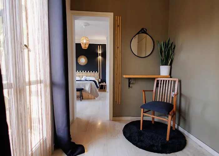 Historical View * Calamata