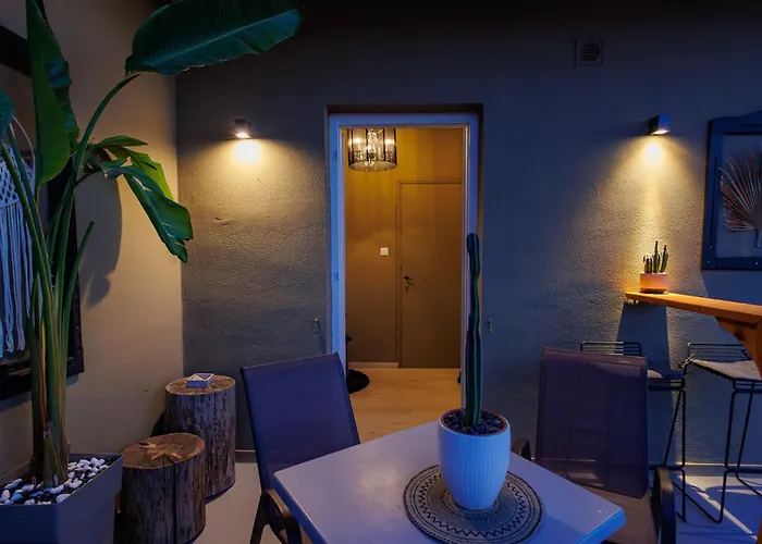 דירה Historical View