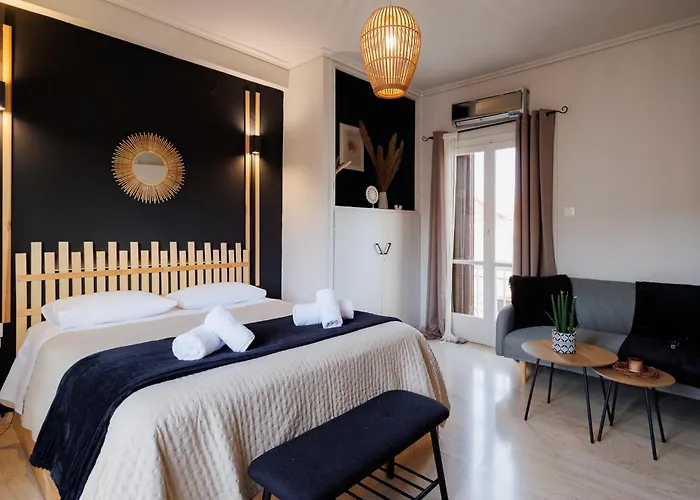 Historical View Apartamento Calamata